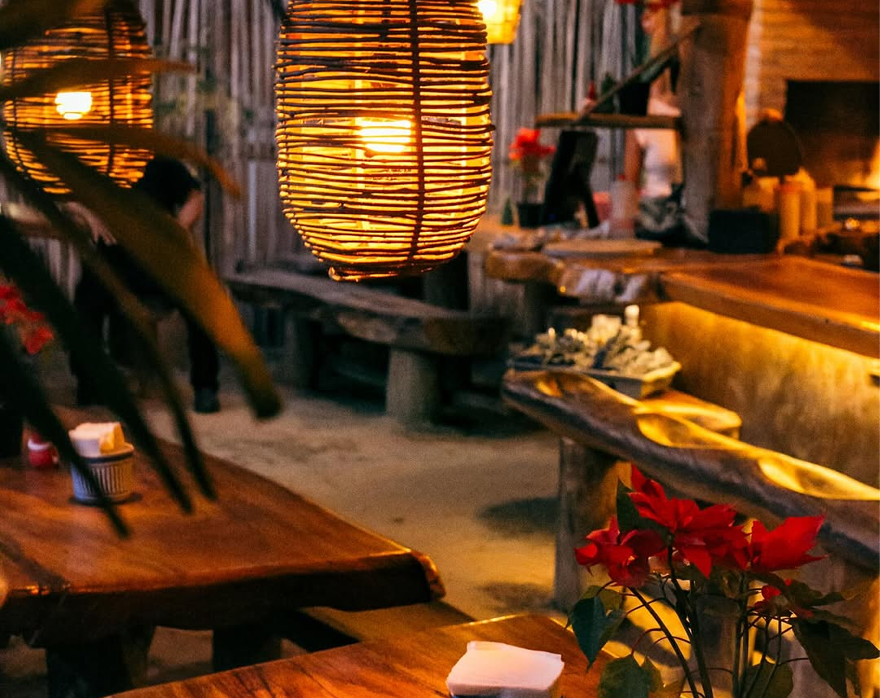 Dining experience across Puerto Escondido restaurants, where mornings, afternoons, and evenings unfold through food along the Oaxacan coast.