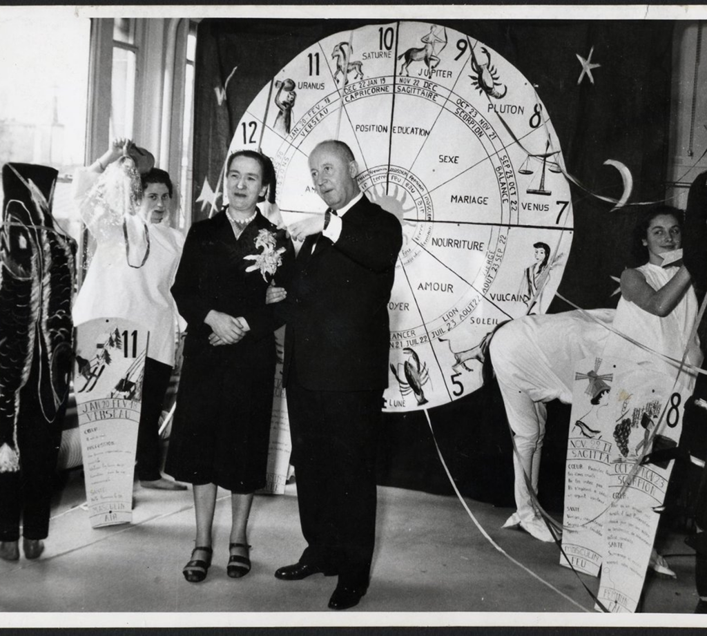 Portrait of Christian Dior consulting Madame Delahaye, evoking Dior and tarot as a private language of intuition in luxury.