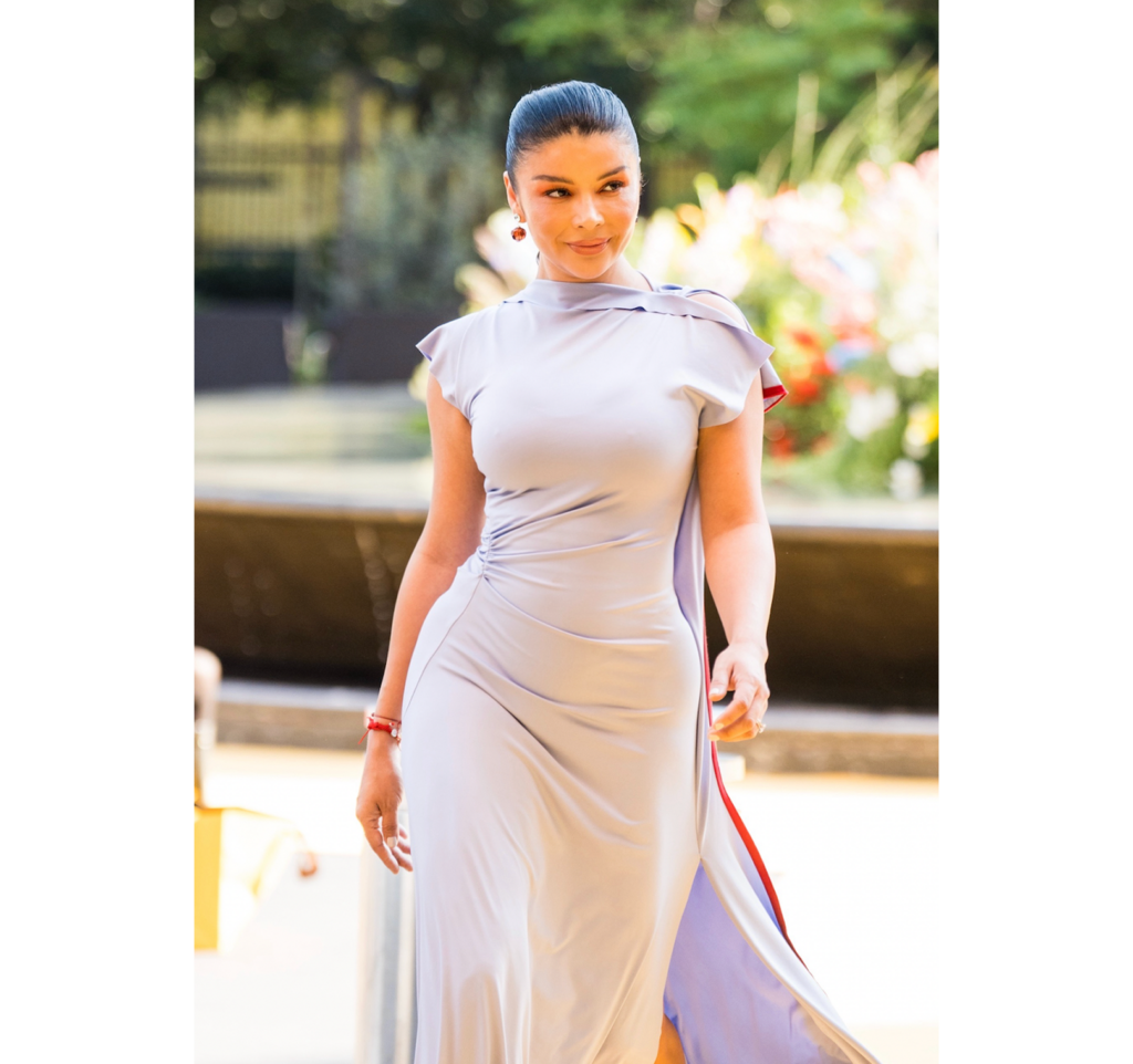 Claudia Valdez, Founder and Editor-in-Chief of Topics That Transform, walks in the El Palacio de Hierro Spring Gala presenting Spring 2026 trends.